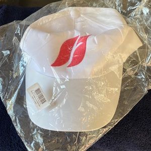 Farmasi Baseball cap